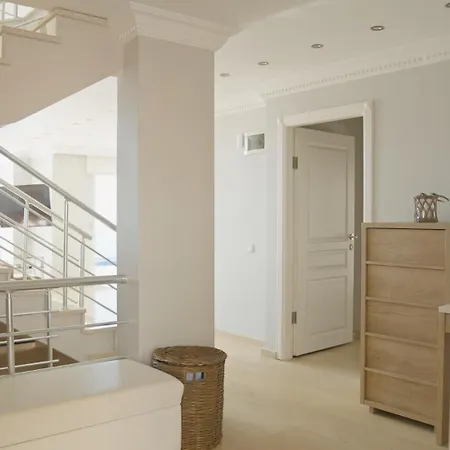 Beautiful Premium With Sea And Views